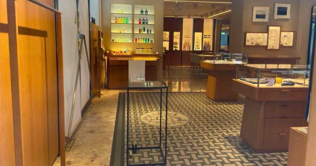 エルパト攻略】エルメス丸の内店ってどうなの？特徴と傾向まとめ 